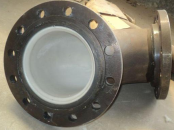 氧化铝陶瓷在耐磨弯头中的耐磨机理及工业应用研究