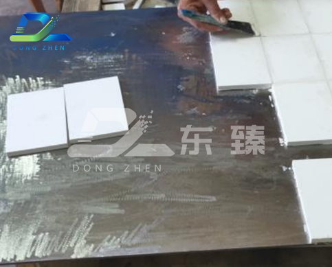 钢基陶瓷贴片耐磨防腐复合强化原理